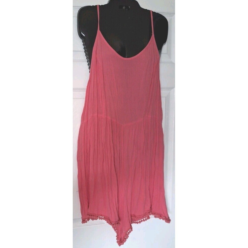 Sleeveless Shorts Romper With Pom-Pom Hem Womens Size 2X Pink Crinkled Jumper